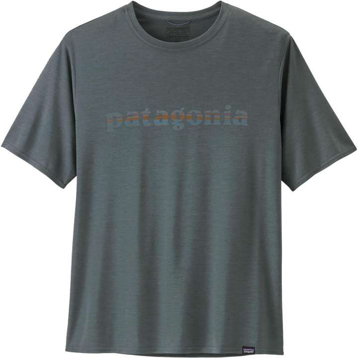 Priser på Patagonia Mens Cap Cool Daily Graphic Shirt (Grå (73 SKYLINE: FEATHER GREY) Large)